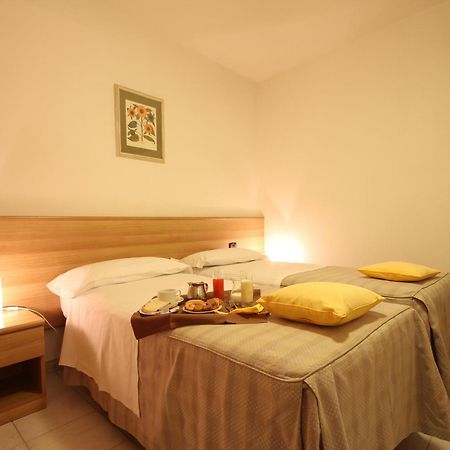 Hotel Miramare 포르데데이마르미 외부 사진