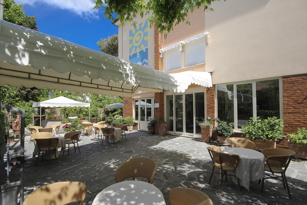 Hotel Miramare 포르데데이마르미 외부 사진